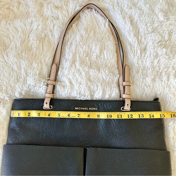 Michael Kors Bedford North South Large Black Leather Travel Tote - Picture 13 of 15